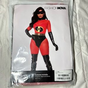 Mrs. Incredibles Halloween Costume (Medium)